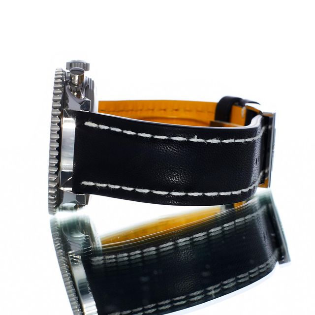 Breitling Navitimer B01 Chronograph 43 AB0121 Image 2